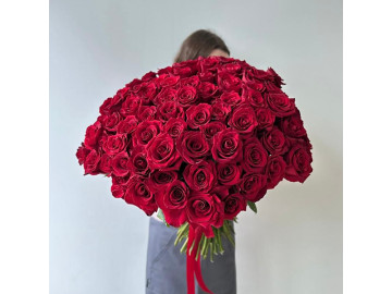 Шикарный букет из красных роз Шикарный букет из красных роз